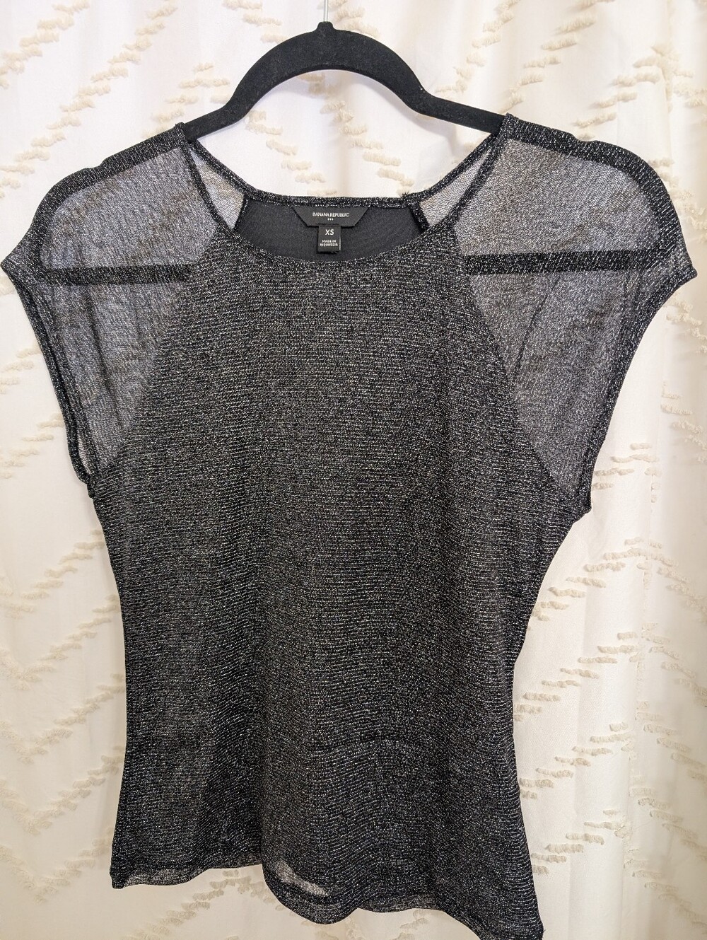 Banana Republic Sheer Sleeve Black Top With Silver Accents -new- Tag Cut Only.